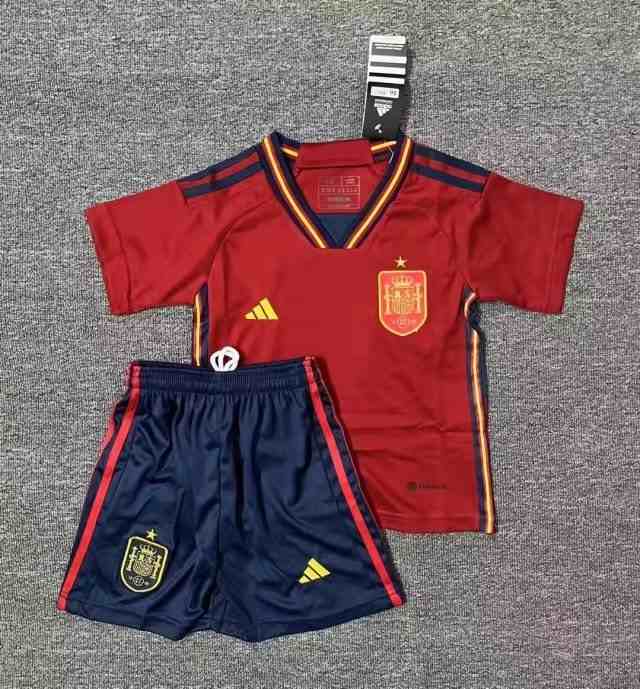 22-23 Spain home Kids kit