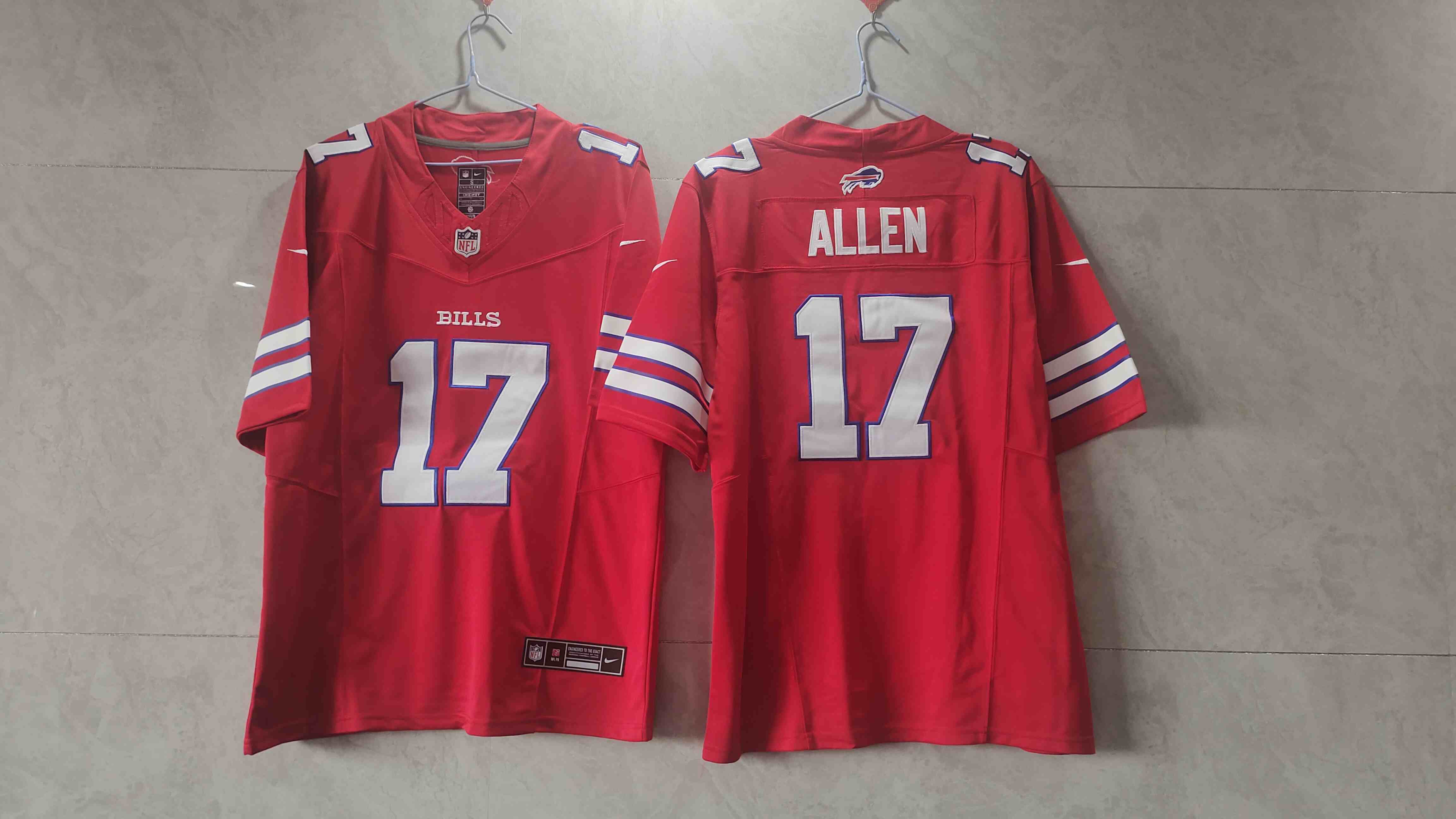 Men's Buffalo Bills #17 Josh Allen red 2023 F.U.S.E. Vapor Untouchable Limited Stitched Jersey