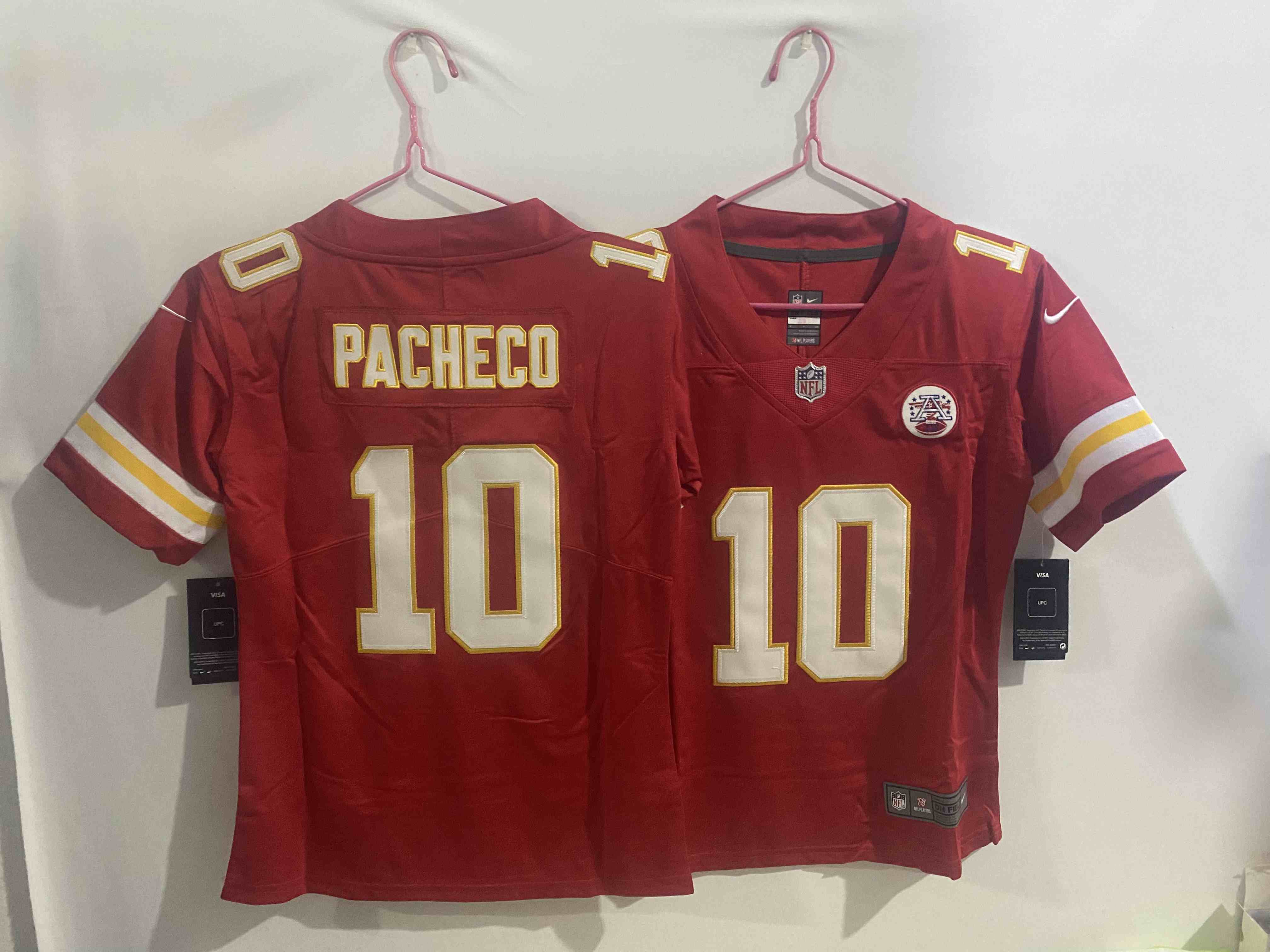 Women's Kansas City Chiefs #10 Isiah Pacheco Red Vapor Untouchable Red Limited Stitched Football Jersey