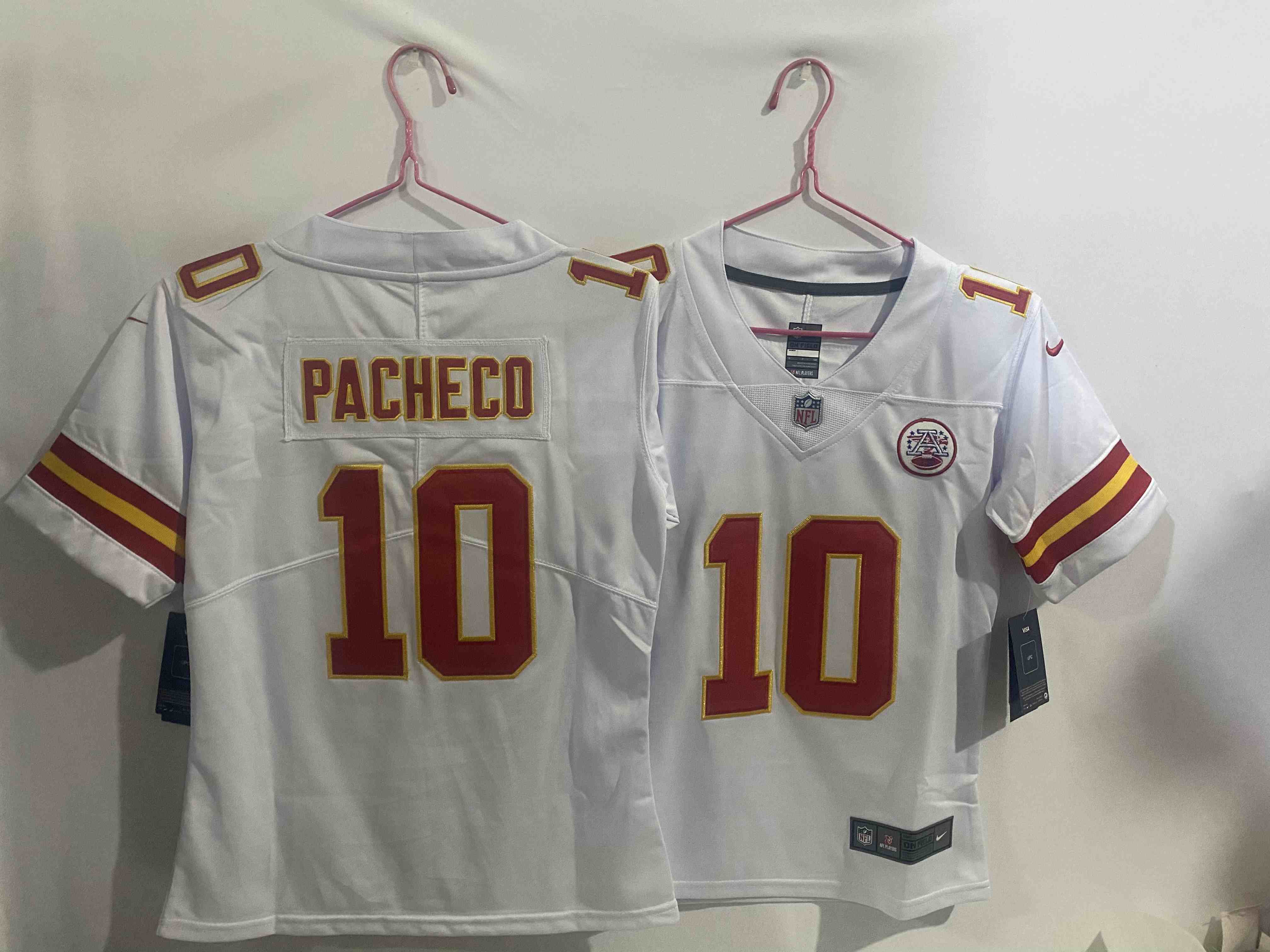Women's Kansas City Chiefs #10 Isiah Pacheco White Vapor Untouchable Red Limited Stitched Football Jersey