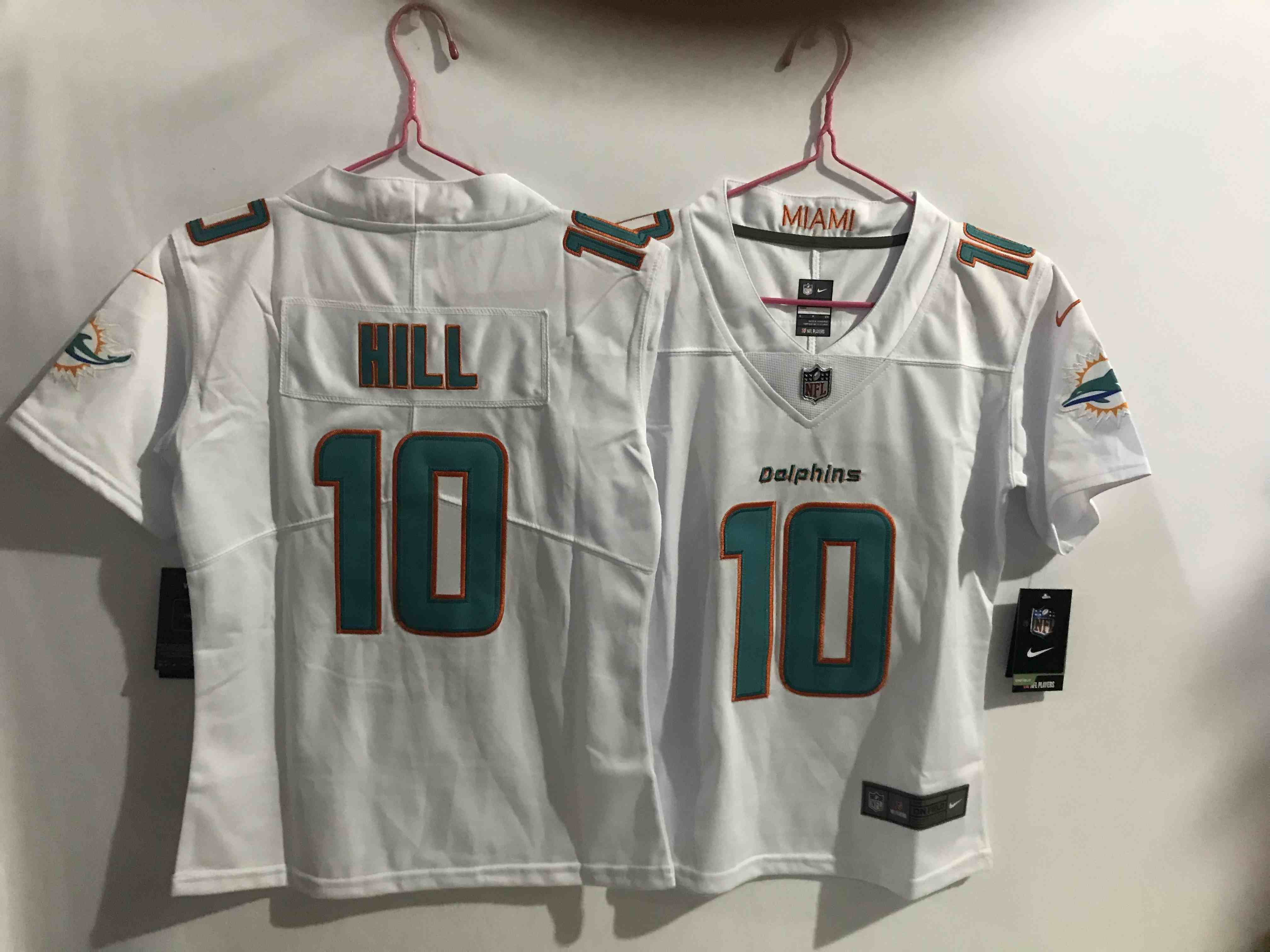 Women's Miami Dolphins #10 Tyreek Hill White Vapor Untouchable Limited Stitched Jersey
