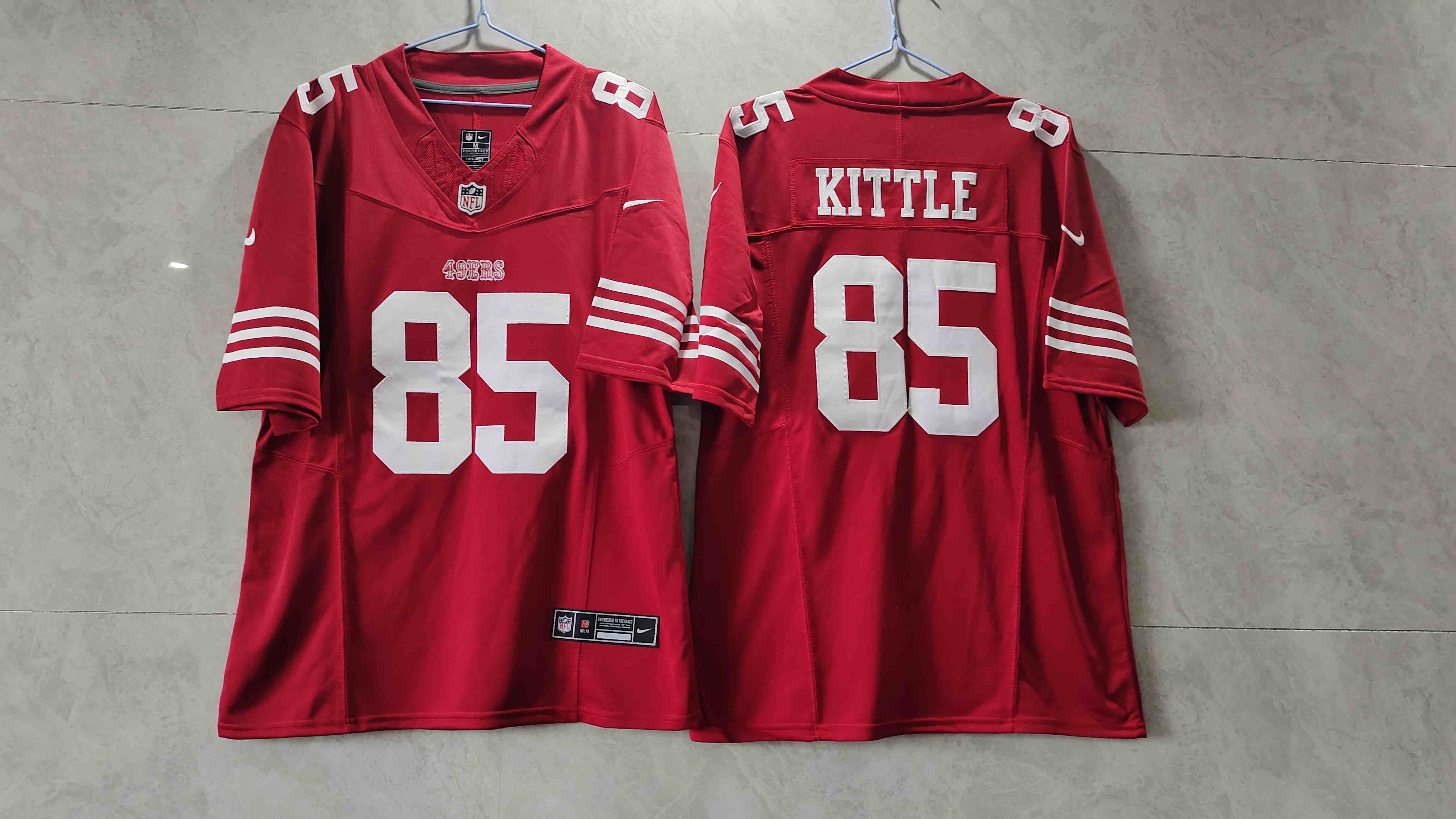 Men's San Francisco 49ers #85 George Kittle red 2023 F.U.S.E. Vapor Untouchable Limited Stitched Football Jersey