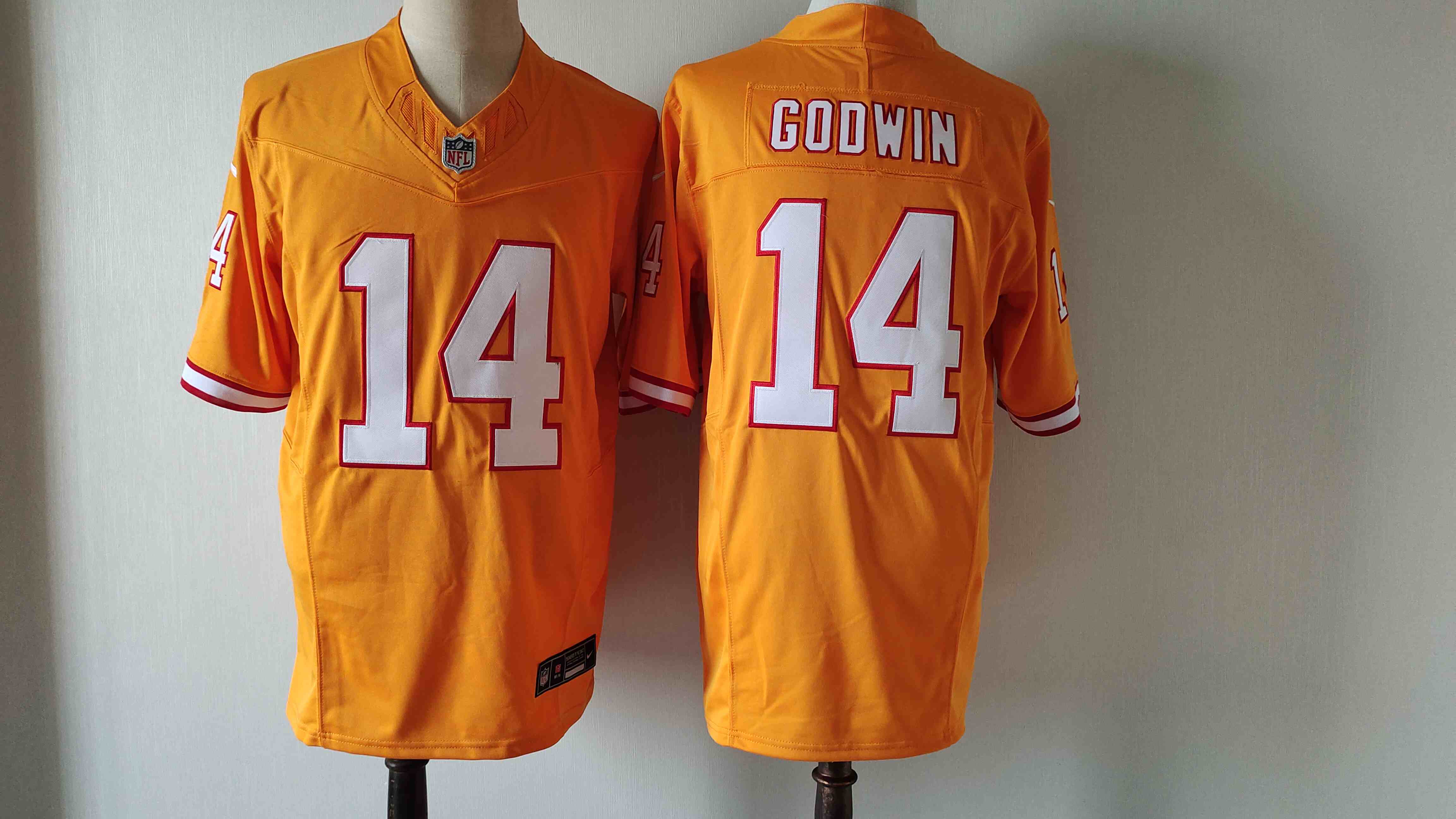 Men's Tampa Bay Buccaneers #14 Chris Godwin Orange 2023 F.U.S.E. Vapor Limited Throwback Stitched Football Jersey