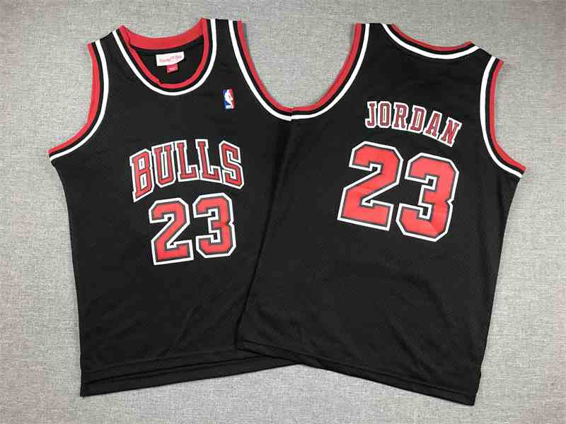 Youth Chicago Bulls #23 Michael Jordan 1997-98 Black Hardwood Classics Jersey