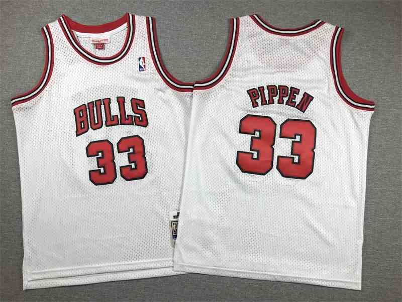 Youth Chicago Bulls #33 Scottie Pippen 1997-98 White Hardwood Classics Jersey