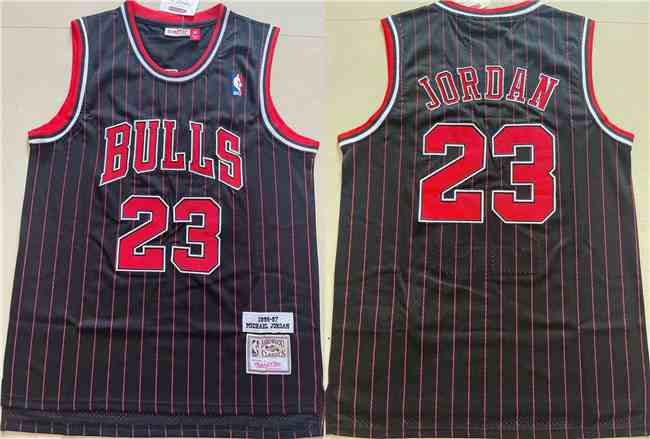 Men's Chicago Bulls #23 Michael Jordan Black 1996-97 Throwback Stitched Jersey