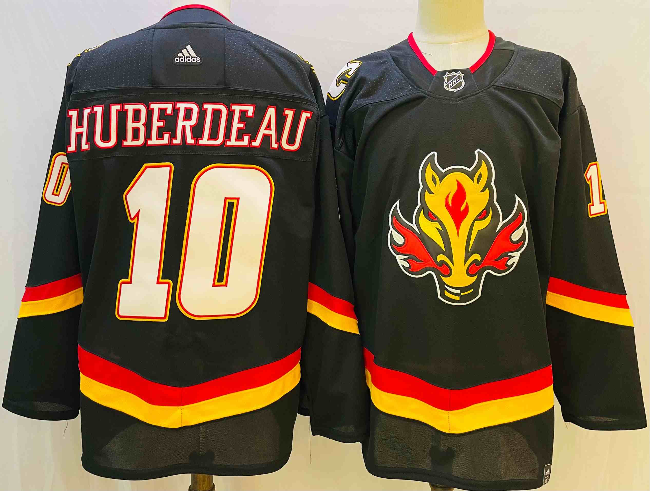 Mens Nhl Calgary Flames #10 Jonathan Huberdeau Black 2021 Reverse Retro Alternate Adidas Jersey