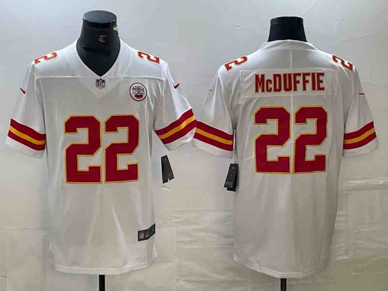Men's Kansas City Chiefs #22 Trent McDuffie White Vapor Untouchable Limited Football Stitched Jersey