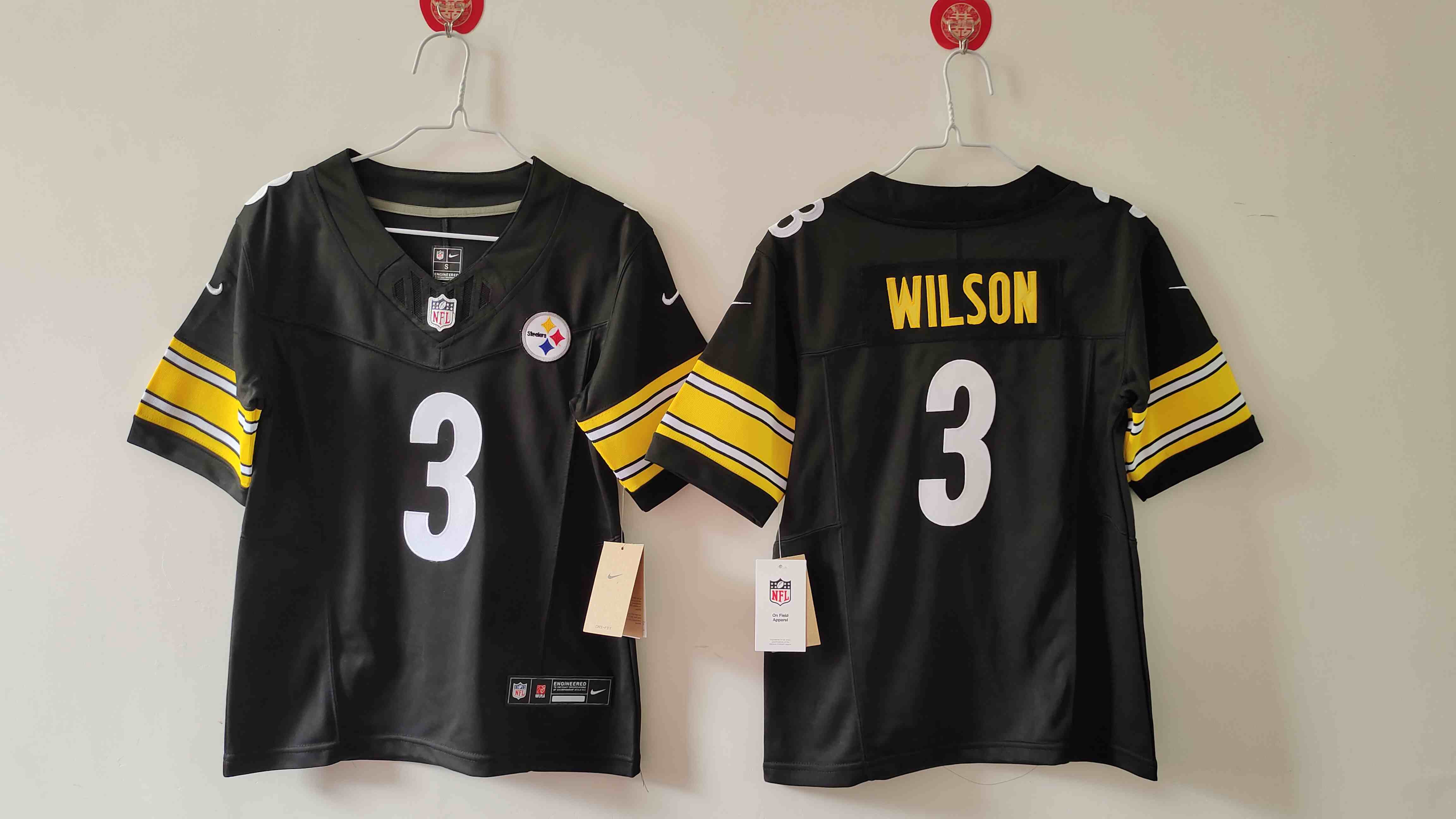 Youth Pittsburgh Steelers #3 Russell Wilson Black 2023 F.U.S.E. Vapor Untouchable Limited Football Stitched Jersey
